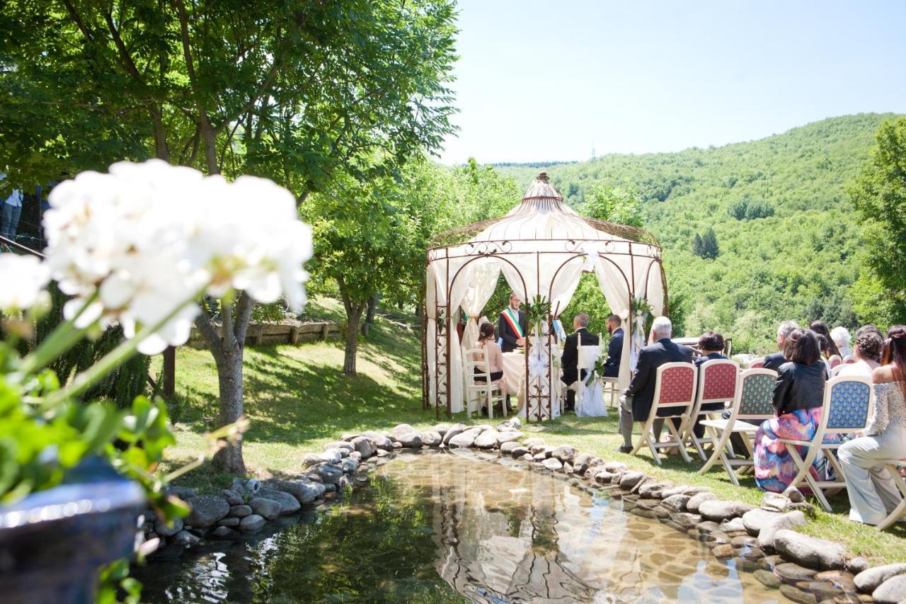 Borgo Casale Guest House Albareto  Exterior photo